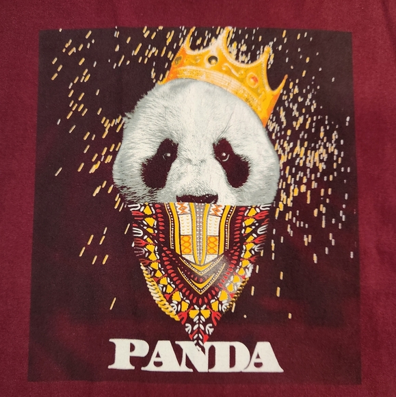 Burgundy Tshirt - Picture 2 of 4